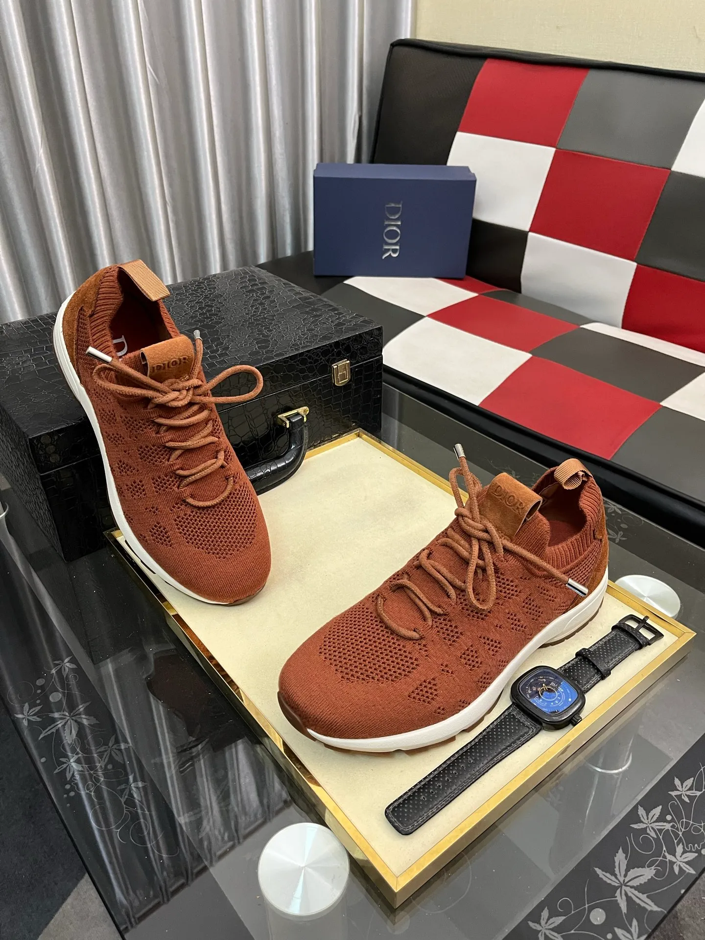 Men's shoes 💰: 400⌚️⌚️2025 new Dior fly-knit breathable casual men's shoes are on the market, original order, impeccable, the upper is made of imported fly-knit, and the original outsole is made one to one quarter. It is super comfortable on the feet. It is a must-buy pair of shoes. Available in sizes 38-446️⃣